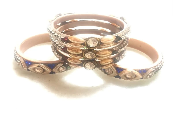 Premium glass kade produced for bulk supply