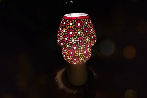 Antique style glass table lamps for wholesale