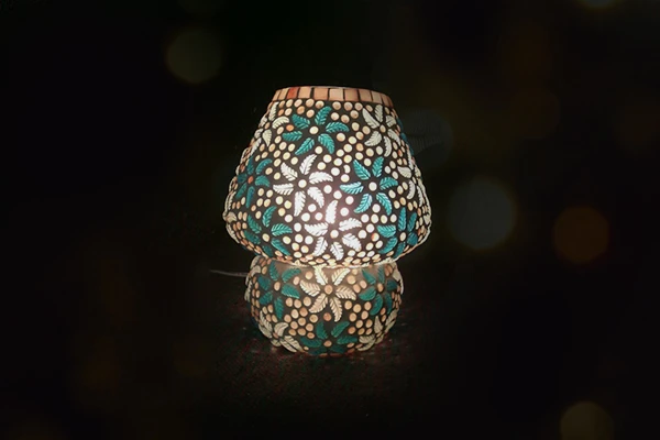 Custom glass table lamp produced for retailers