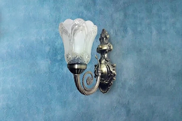 Quality glass wall lighting for commercial interiors