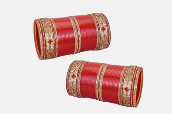 Wedding glass bangles inspired by classic Indian heritage